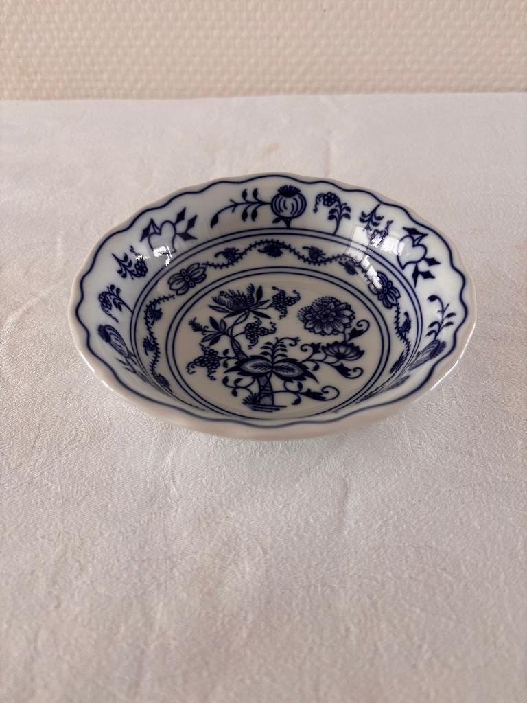Vintage Zwiebelmuster schaaltje van porselein in blauw wit., Ophalen of Verzenden