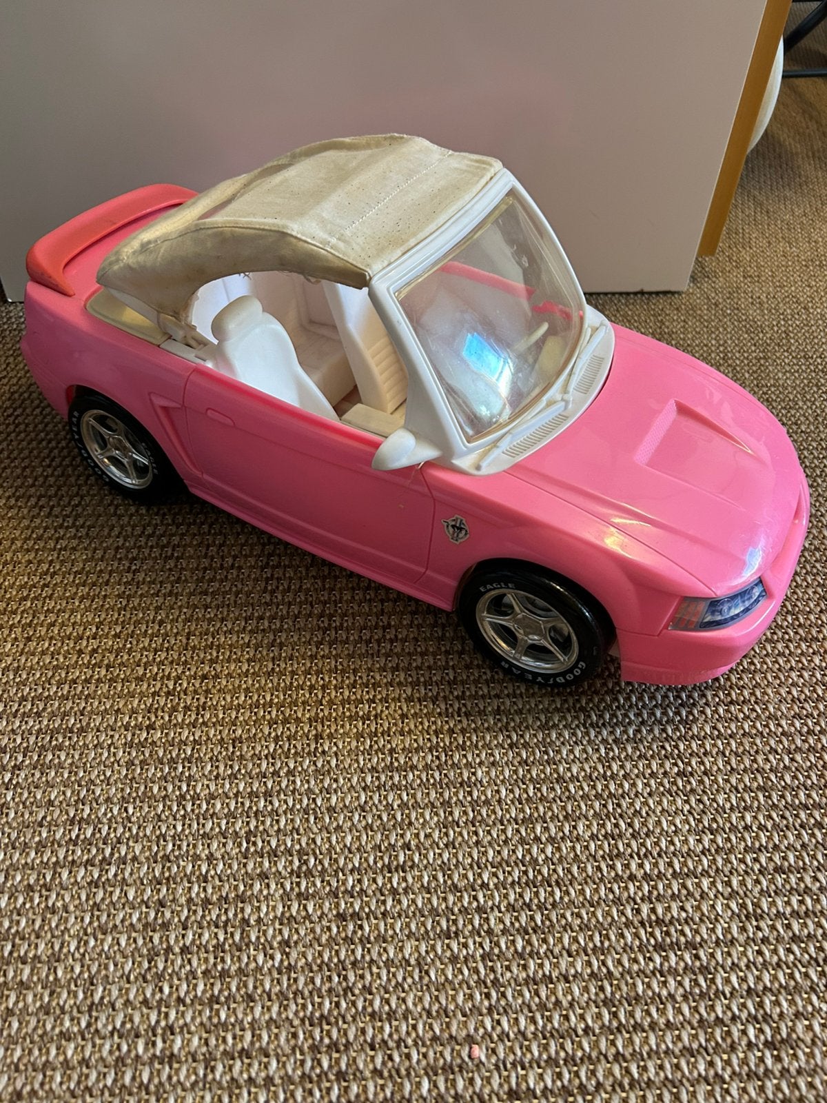 Barbie Mustang 1999 vintage, Ophalen of Verzenden, Zo goed als nieuw
