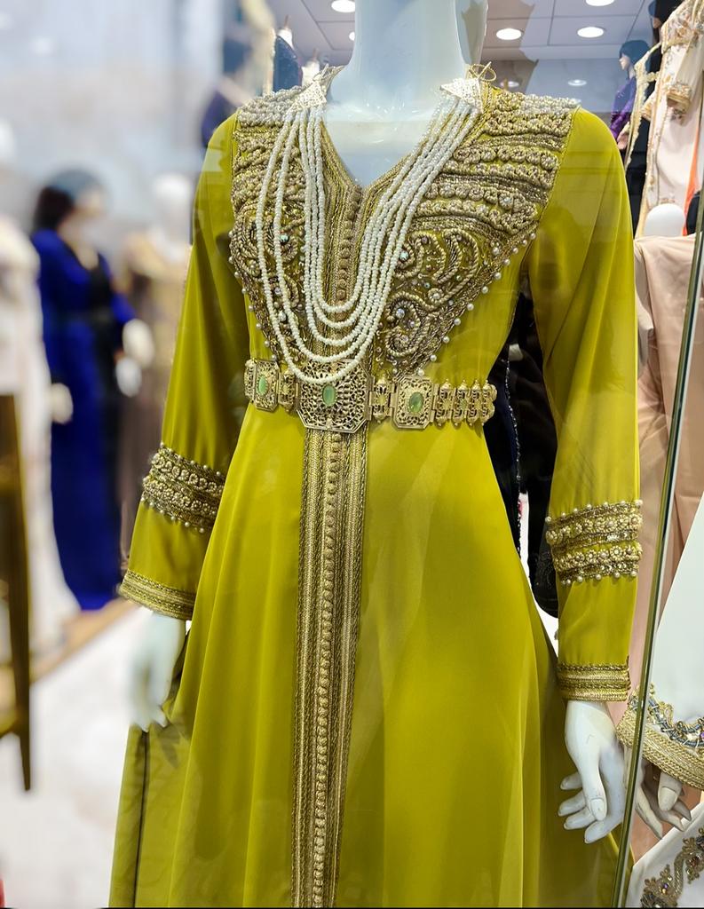 Elegante Caftan XS/S met gouden borduursels en parels, Ophalen of Verzenden, Zo goed als nieuw, Maat 34 (XS) of kleiner, Carnaval