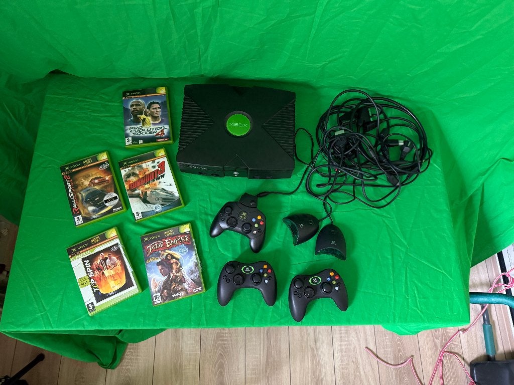 XBox original met originele spellen, controllers en kabels, Ophalen of Verzenden, Niet werkend, Met 3 controllers of meer, Met games