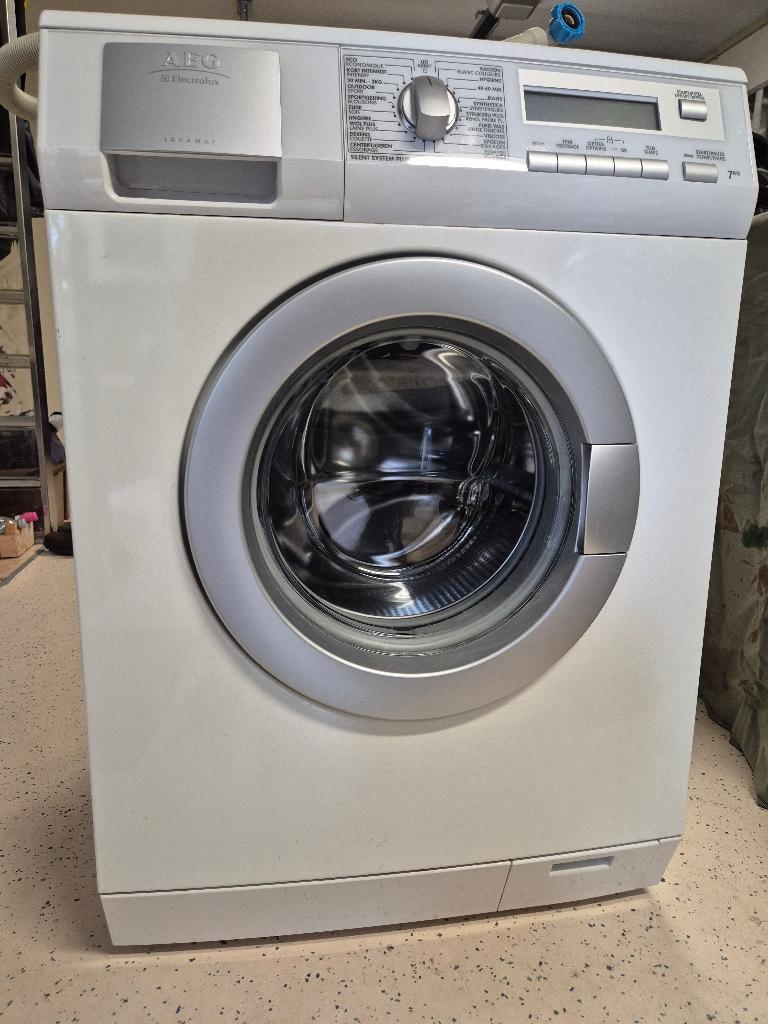 AEG Lavamat L76850, Witgoed en Apparatuur, Wasmachines, Gebruikt, Voorlader, 6 tot 8 kg, 85 tot 90 cm, 1200 tot 1600 toeren, Energieklasse A of zuiniger