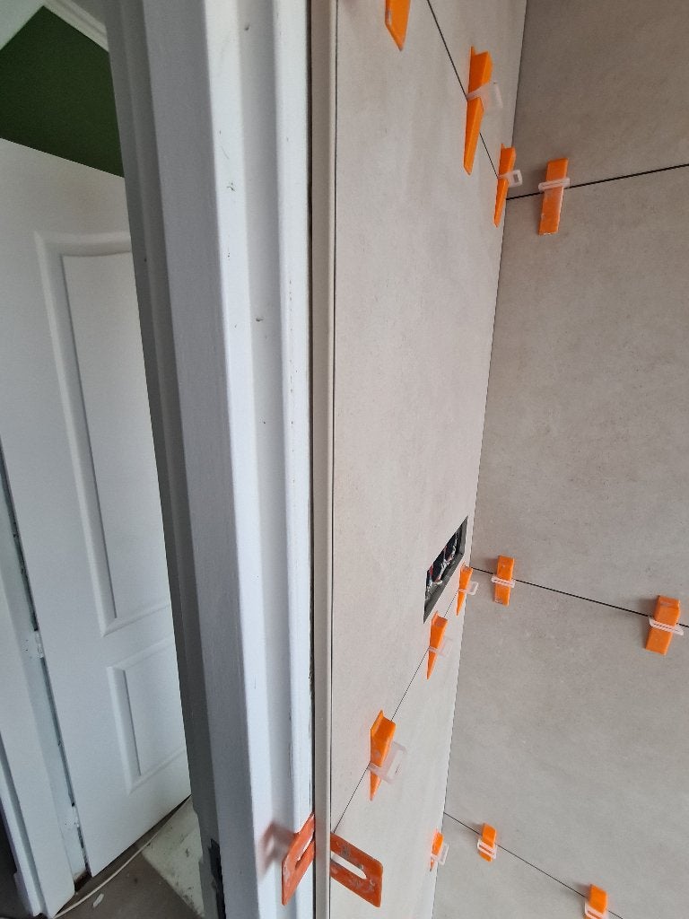 Badkamer/toilet tegels, Doe-het-zelf en Verbouw, Ophalen, 60 cm of meer, Nieuw, Minder dan 5 m²