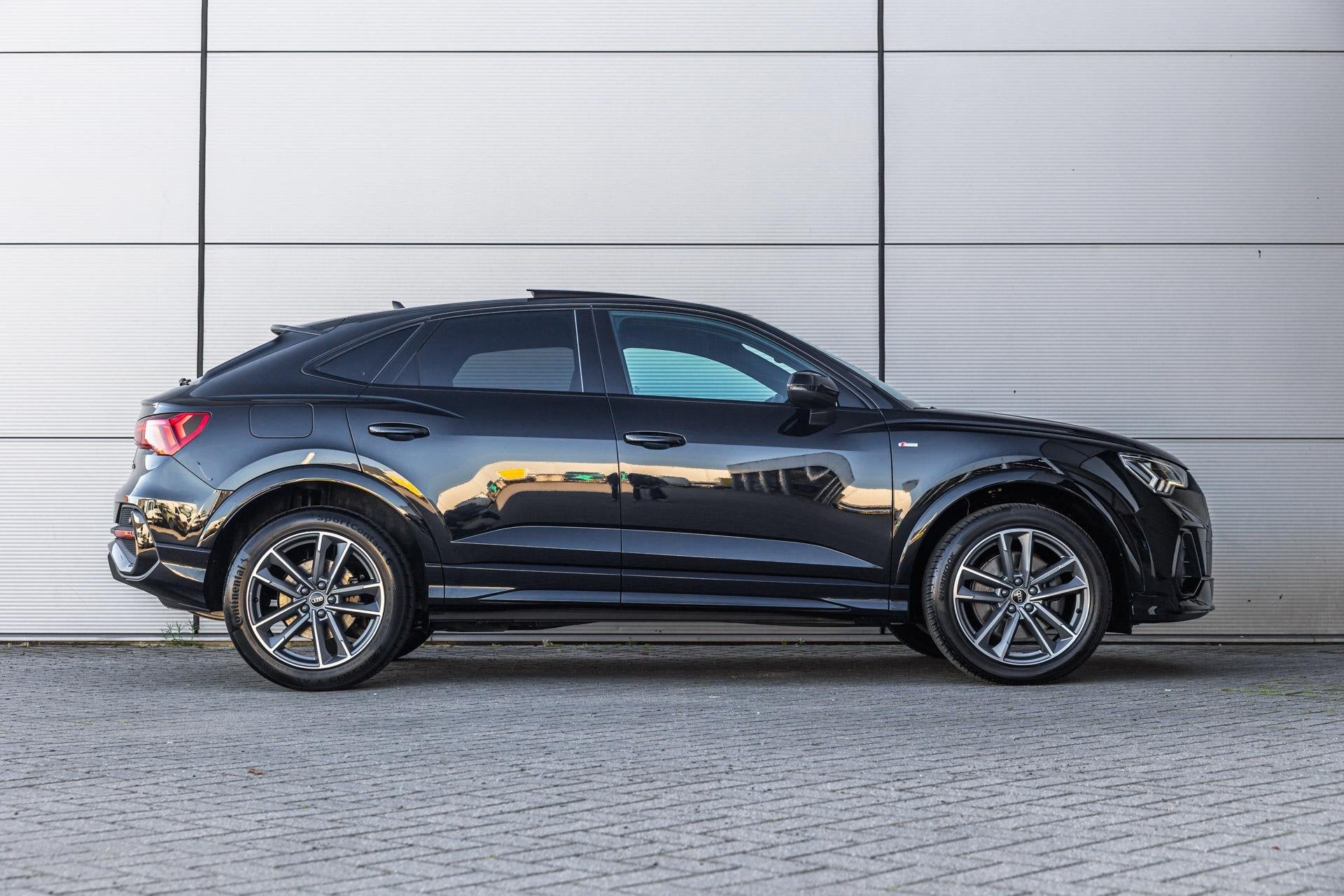Audi Q3 Sportback 45 TFSIe 245pk S edition | Panoramadak | 1, Auto's, Gebruikt, Leder en Stof, Zwart, Hybride Elektrisch/Benzine