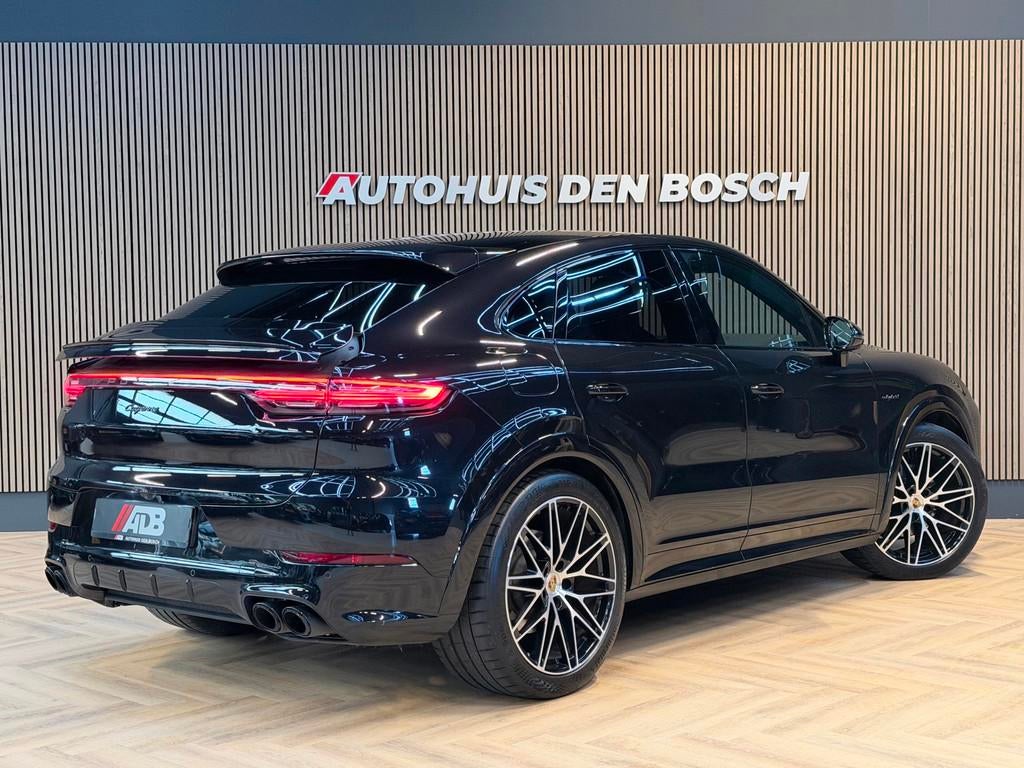 Porsche Cayenne Coupé 3.0 E-Hybrid 462PK Sport Design - Pan, Auto's, Porsche, Automaat, Cayenne, 14 kWh, Gebruikt