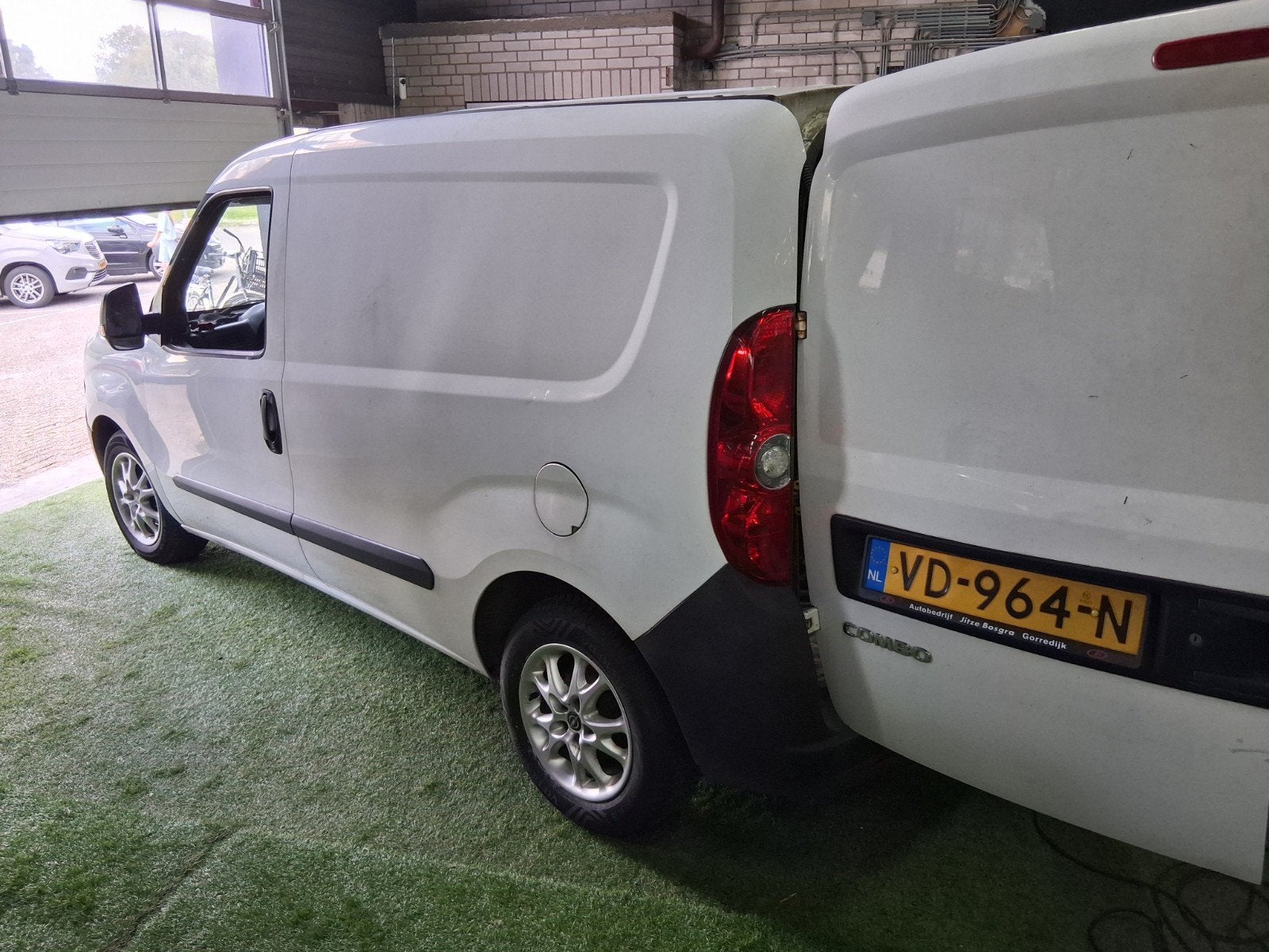 Opel Combo 2013 rijd en schakelt goed  TREKHAAK, Auto's, 21 km/l, Euro 5, Stof, 4 cilinders