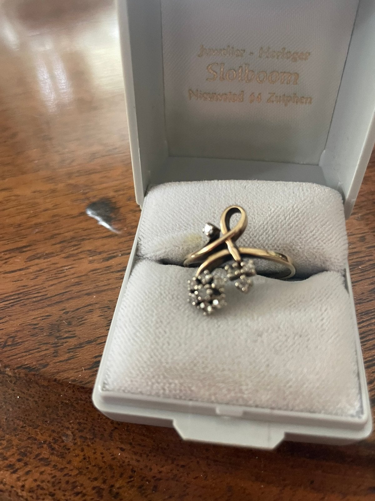 Prachtige antieke gouden ring met diamanten, Ophalen of Verzenden, Zo goed als nieuw, 17 tot 18, Dame