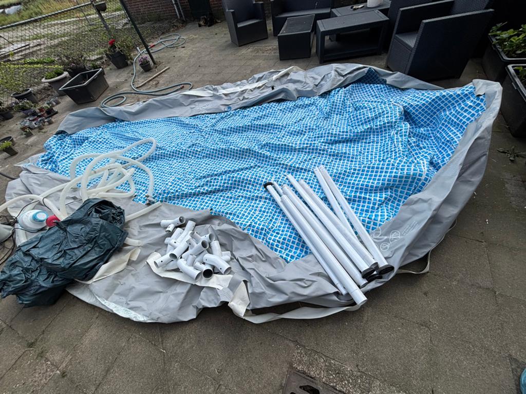 Te koop zwembad van Intex, Tuin en Terras, Zwembad-toebehoren, Ophalen, Zo goed als nieuw
