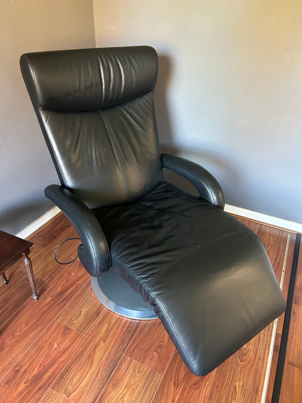 Leolux Zwart Lederen Relaxfauteuil - verwarming, massage, Ophalen, Zwart, Leer, Zo goed als nieuw