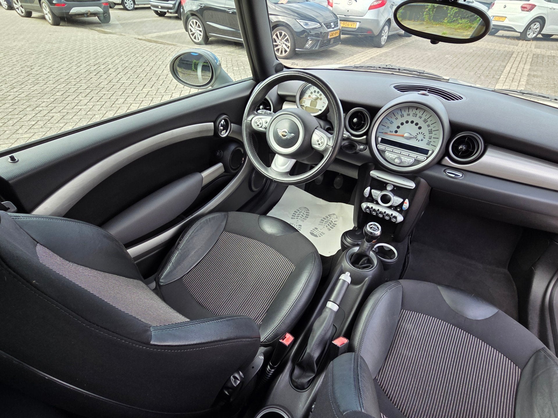 Mini Clubman 1.6 Cooper/PANORAMADAK/AIRCO/EERSTE EIGENAAR, Auto's, Voorwielaandrijving, Dealer onderhouden, Gebruikt, 4 cilinders