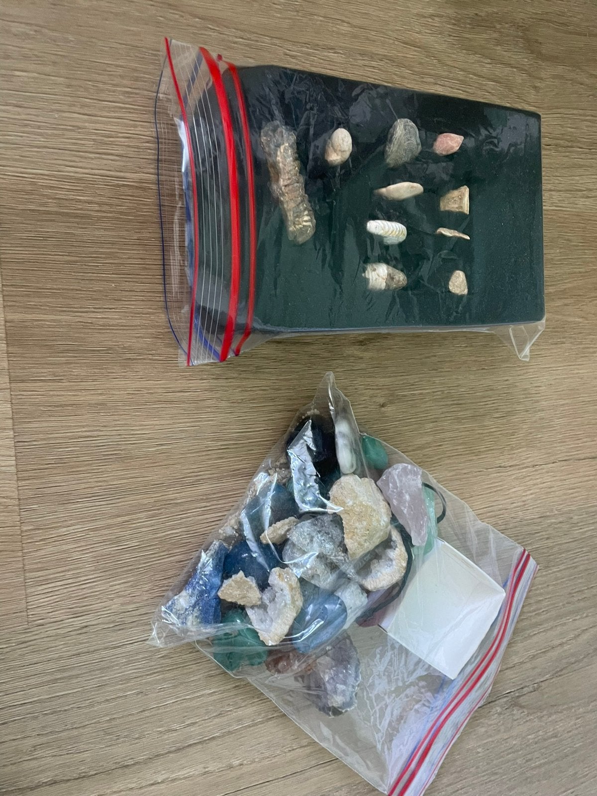 Fosielen en edelstenen., Ophalen of Verzenden, Zo goed als nieuw, Poppenhuis
