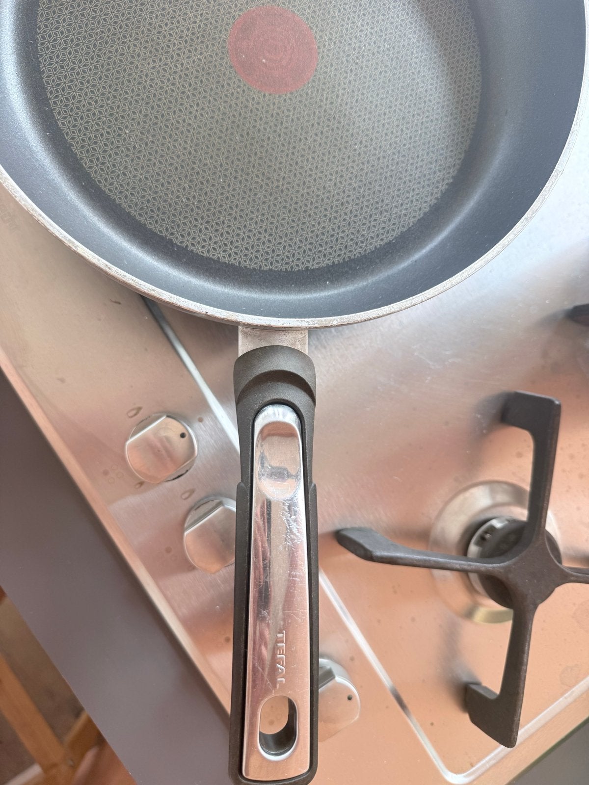 Tefal Koekenpan - Gebruikt maar in goede staat, Huis en Inrichting, Keuken | Potten en Pannen, Ophalen, Koekenpan, Antiaanbaklaag