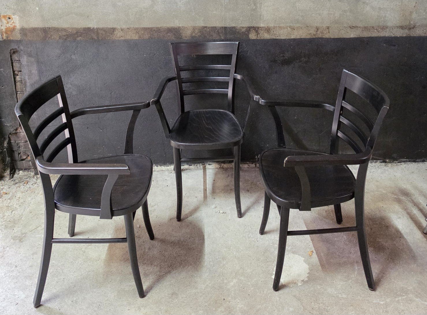 48 cafestoelen hout cafe bistro bruin horeca stoelen Thonet, Bruin, Ophalen of Verzenden, Zo goed als nieuw, Vijf, Zes of meer stoelen
