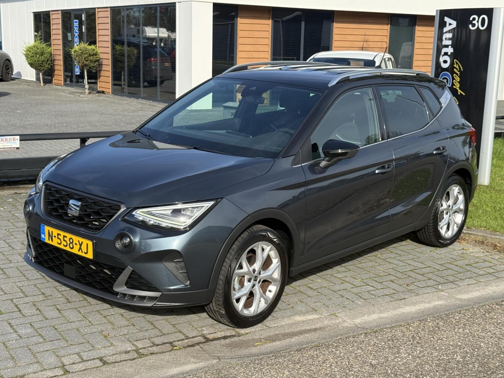 Seat Arona 1.0 TSI FR Business Intense LMV,CLIMA, Auto's, Dealer onderhouden, Stof, 95 pk, Met garantie (alle)