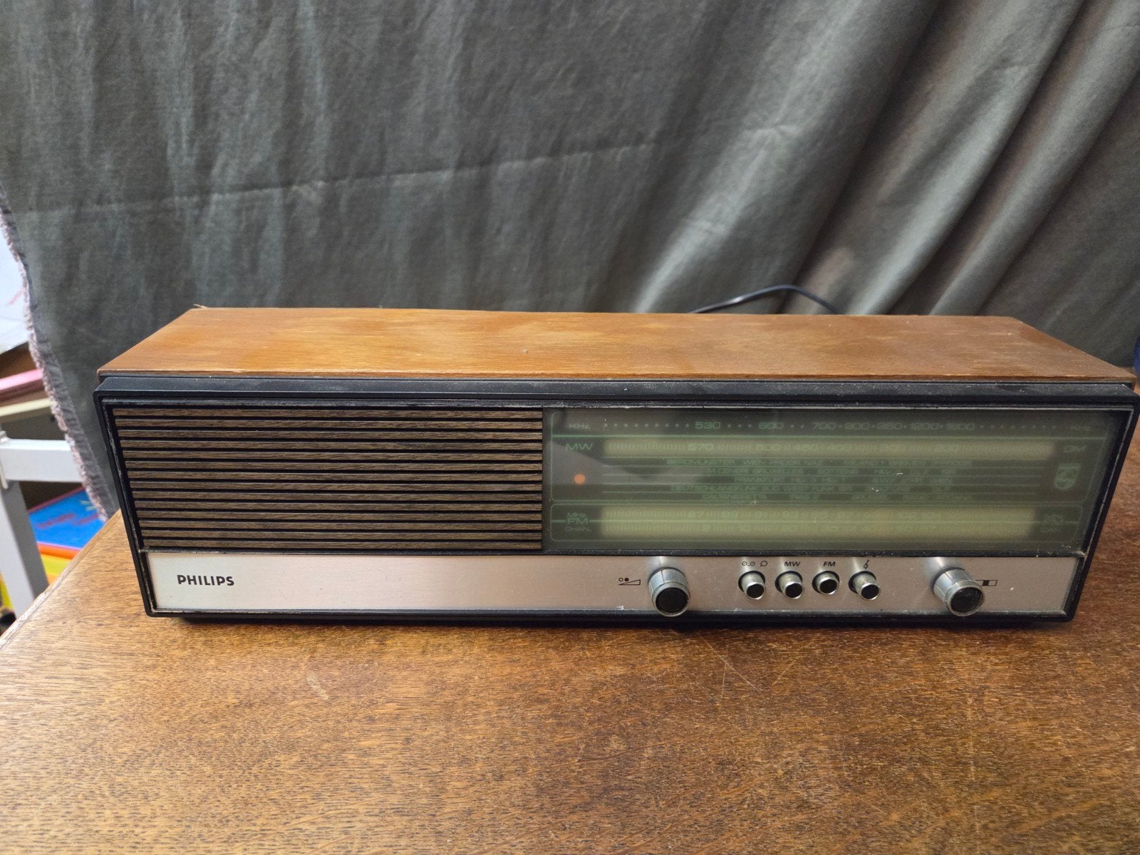 Mooie Philips radio, Audio, Tv en Foto, Radio's, Verzenden
