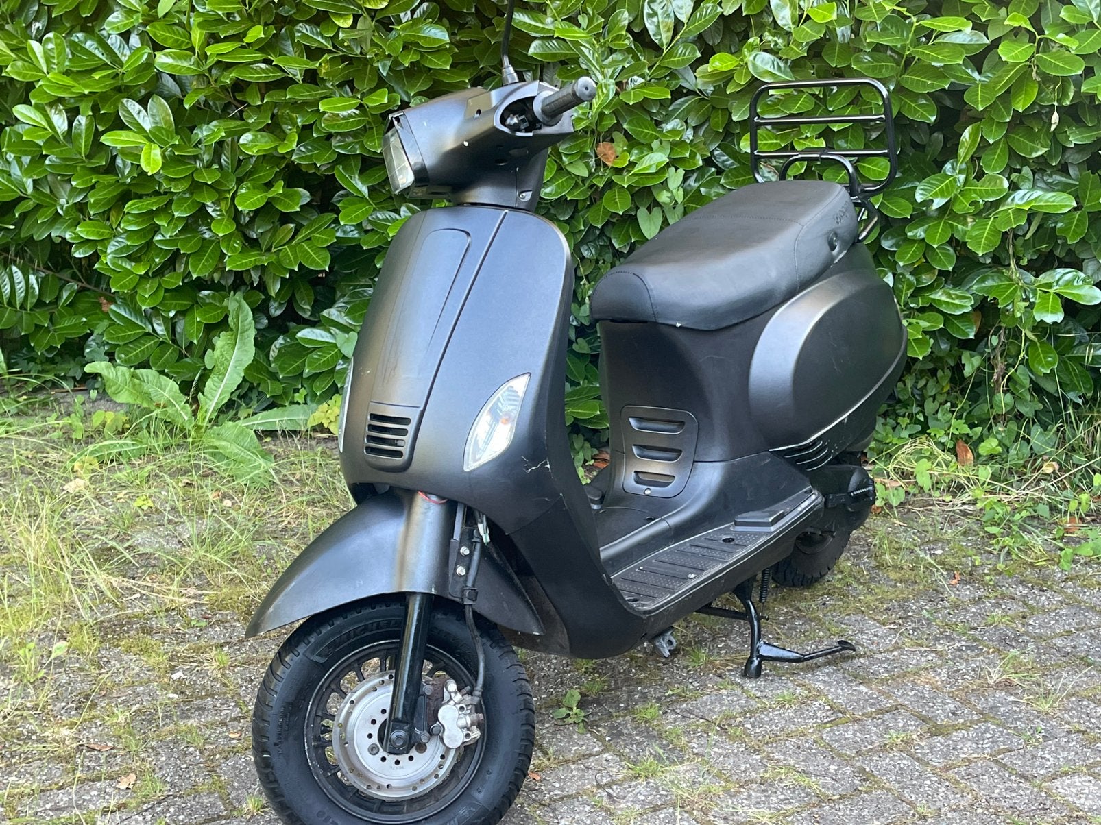 Scooter gele plaat, Fietsen en Brommers, Ophalen, Gebruikt, Maximaal 45 km/u, Benzine