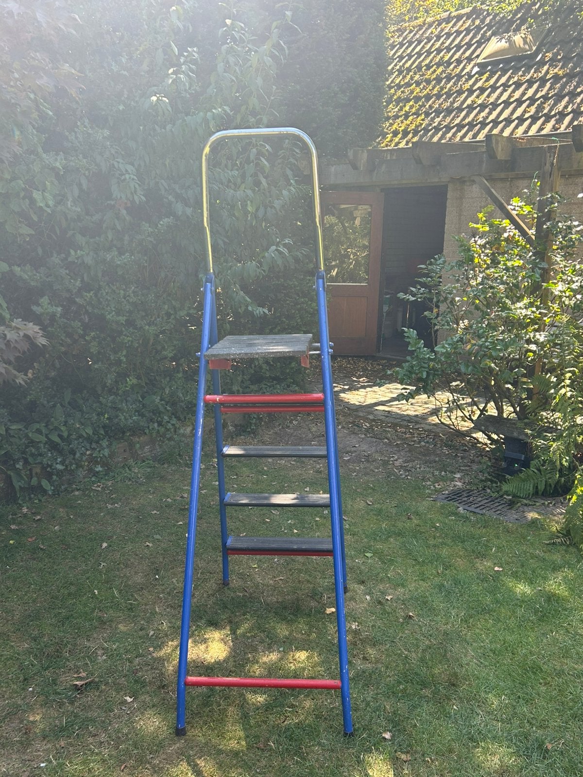 Huishoudtrap op klapbaar, Doe-het-zelf en Verbouw, Ladders en Trappen, Ophalen, Gebruikt, 2 tot 4 meter