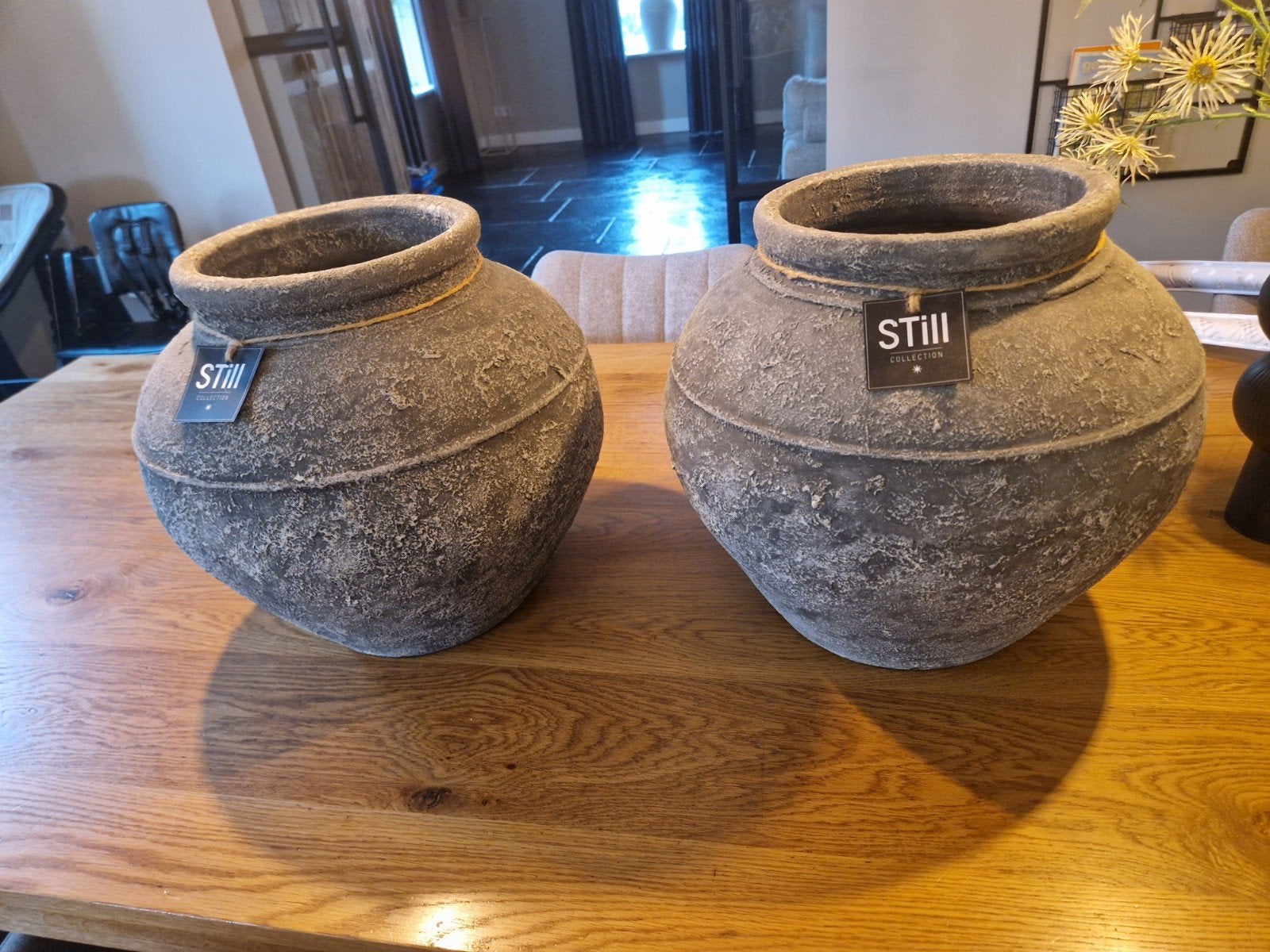 2 prachtige, grote STILL potten - Setprijs 50 euro., Ophalen, Met patroon/structuur, Zo goed als nieuw, Grijs