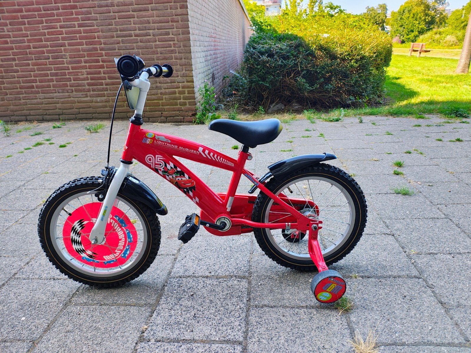 Lightning McQueen Kinderfiets 16 inch met zijwieltjes, Zijwieltjes, Velgrem, Disney Cars, Ophalen