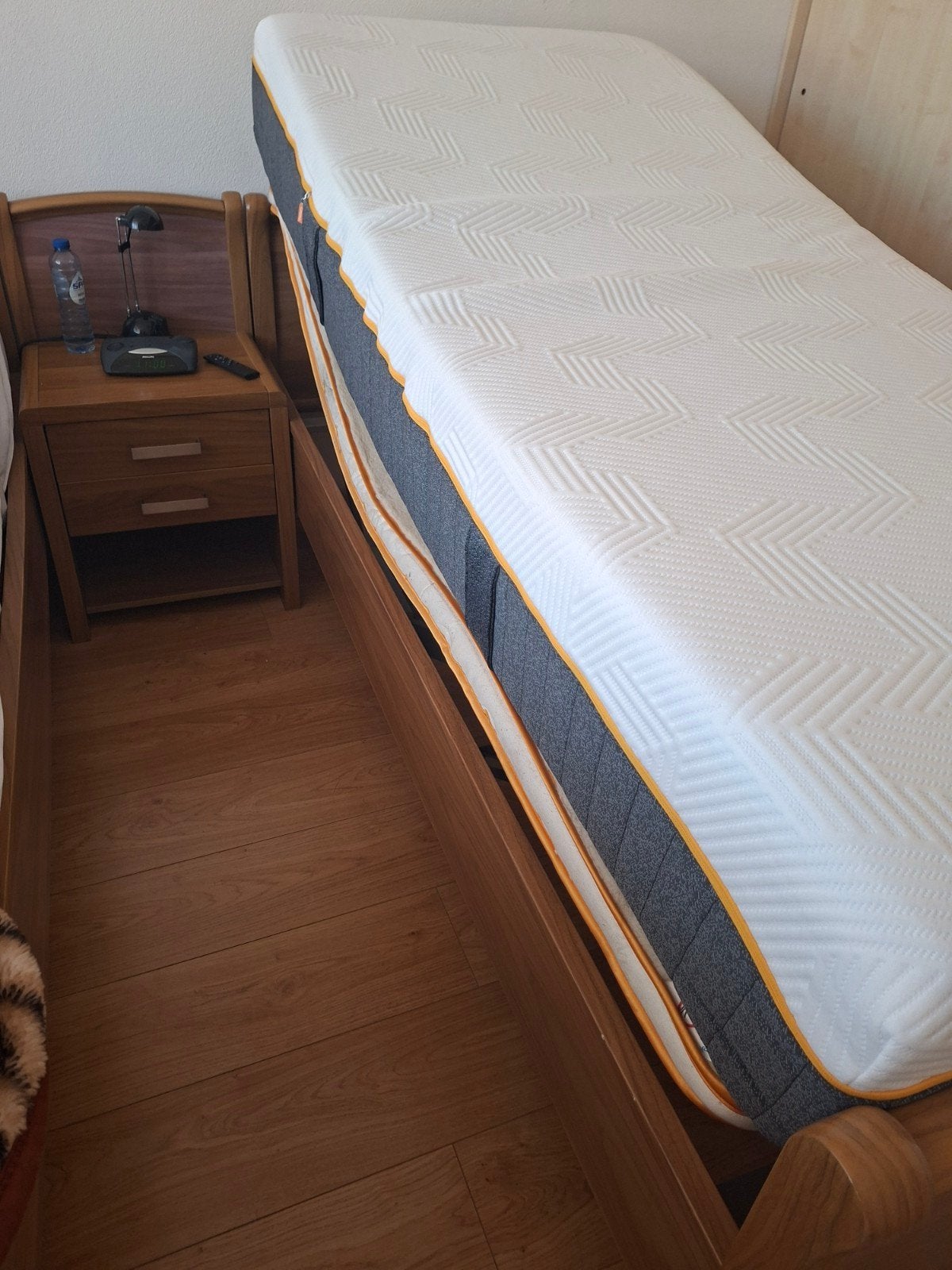 senioren bed 90/200, Ophalen, 90 cm, Eenpersoons, Wit