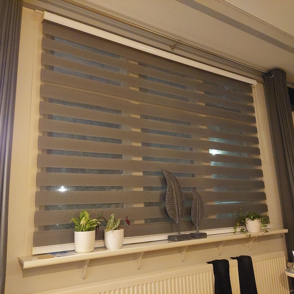 Roljaloezieën grijs, 1x 245 cm breed / 1x 180 cm breed, Huis en Inrichting, Stoffering | Gordijnen en Lamellen, Ophalen, Gebruikt