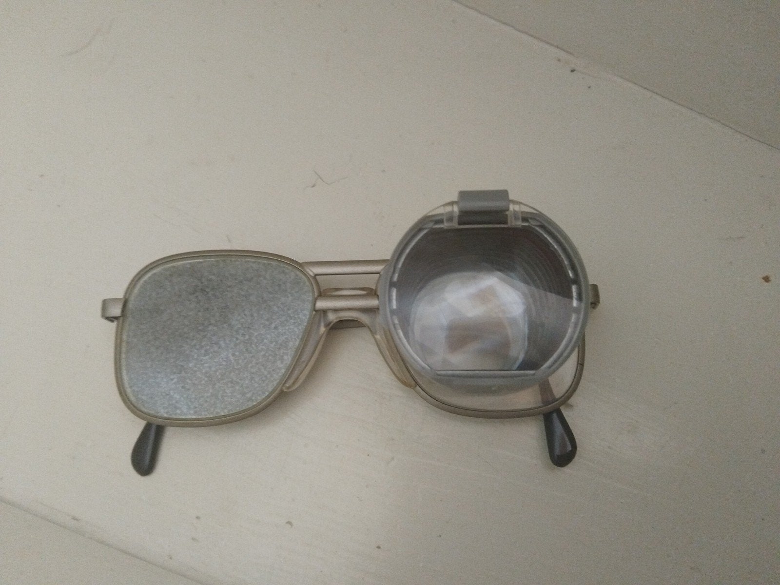Eschenbach Loepbril 2x +4D/2x 250mm egra lord - goed, Ophalen of Verzenden, Gebruikt, Vergrootglas of Loep