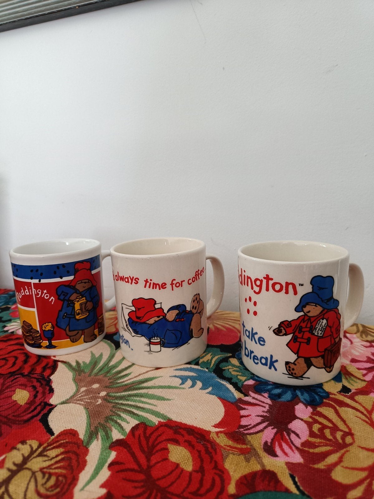 Set van 3 Paddington Bear mokken - Zo goed als nieuw, Overige typen, Ophalen of Verzenden, Zo goed als nieuw, Steen/keramiek