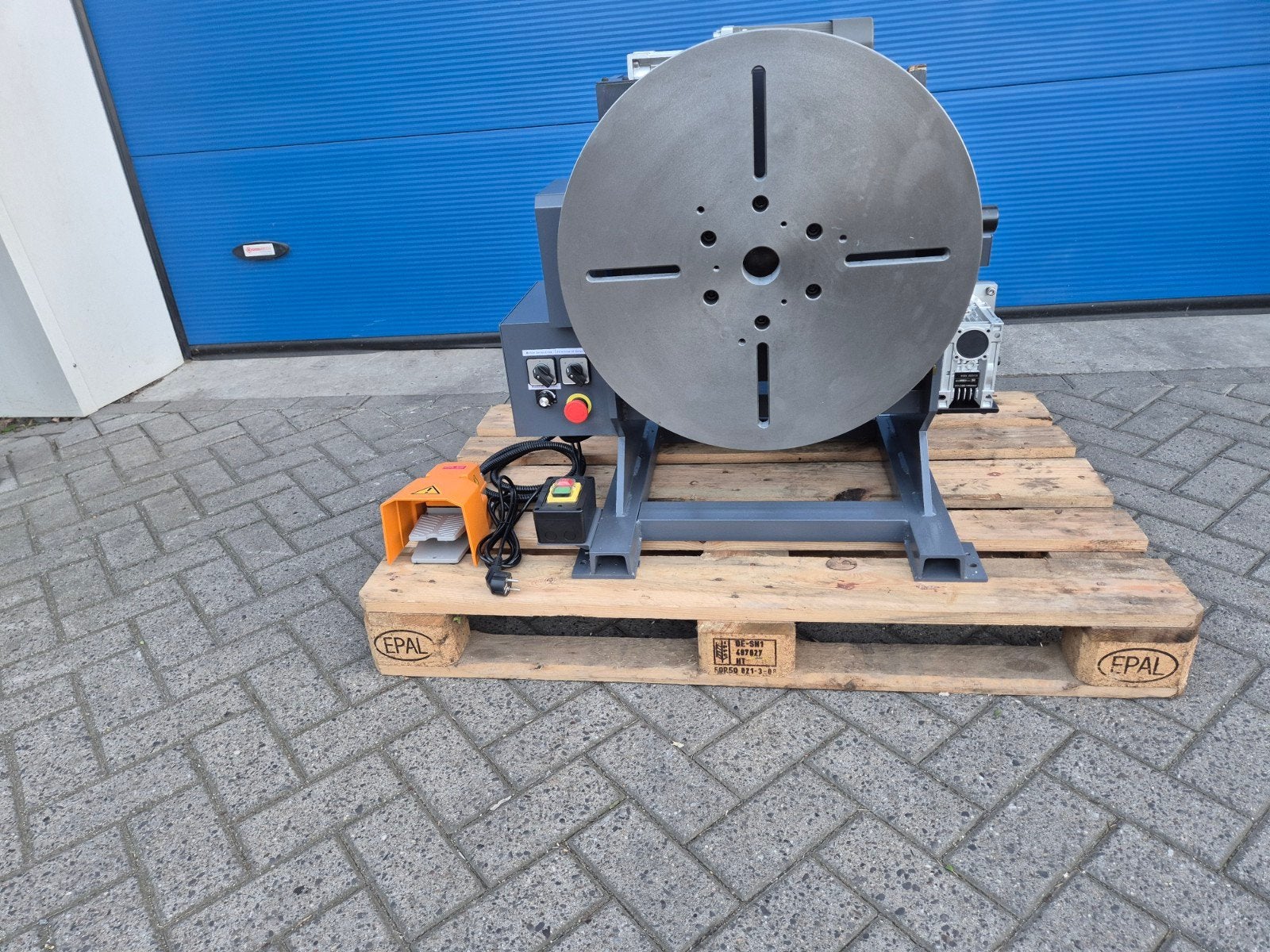 Foto 8 van Lasmanipulator Capaciteit Max. 500kg Voetbediend 220V NIEUW!