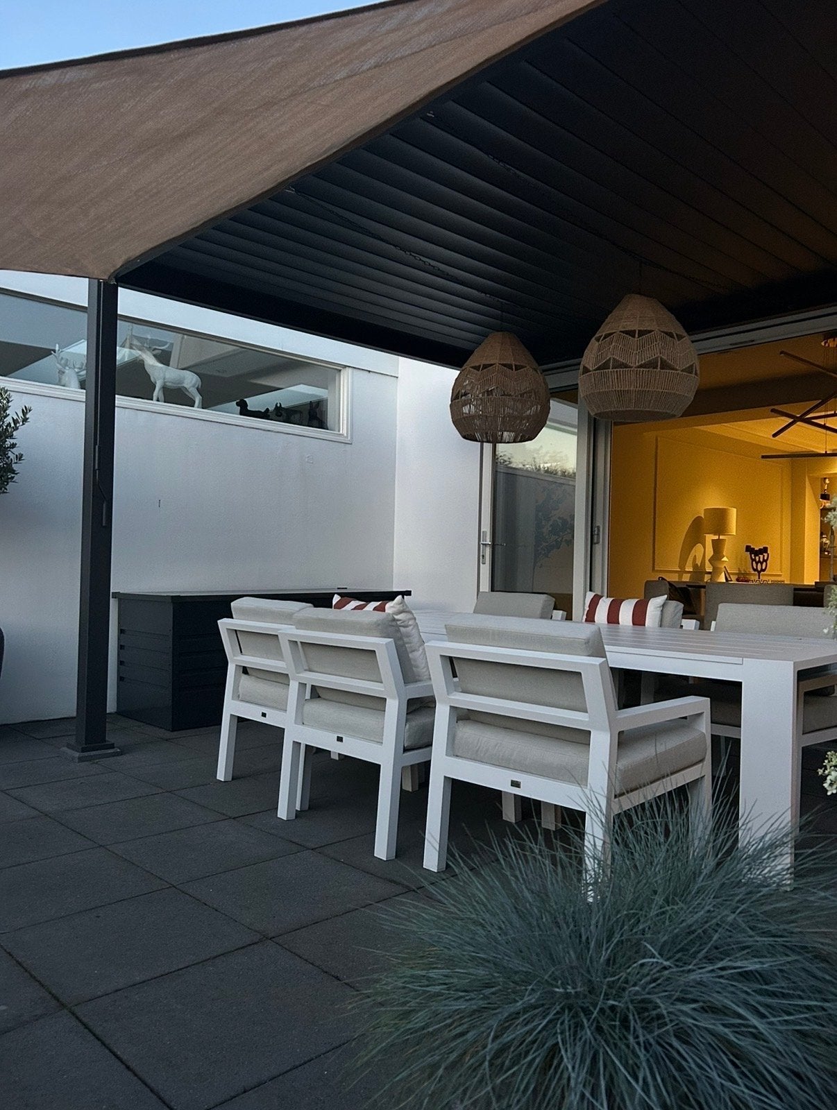 Bellagio Kees Smit/ low dining / Moet weg!! / aluminium /wit, Ophalen, Eettafel, 6 zitplaatsen, Aluminium
