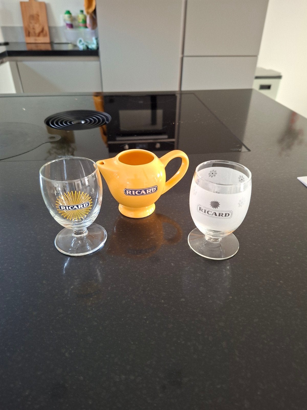 Ricard kannetje zeer oud !, Verzamelen, Glas en Borrelglaasjes, Ophalen of Verzenden, Borrel- of Shotglas