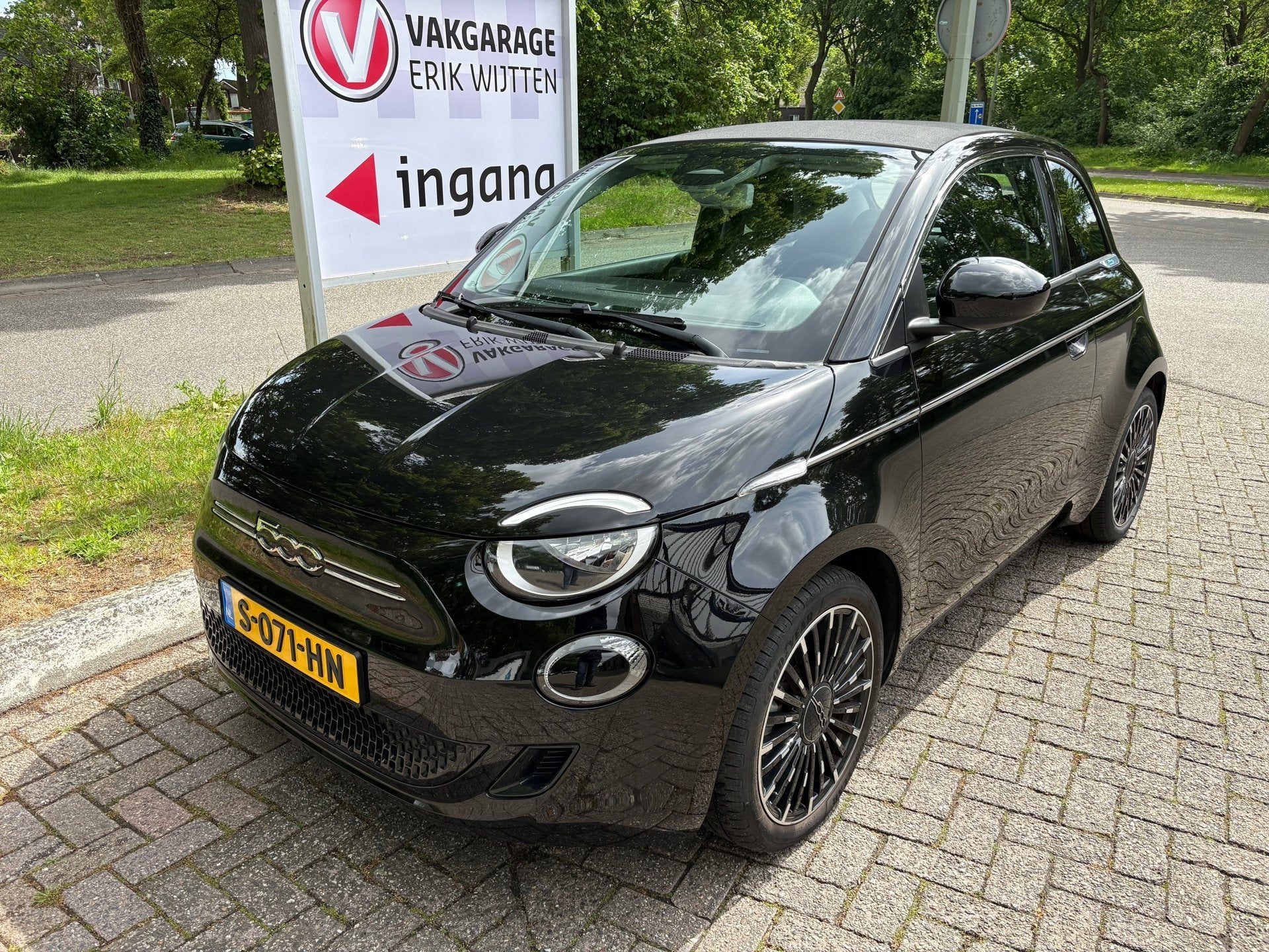 Fiat 500 C 42 kWh, Auto's, 118 pk, 4 stoelen, Alcantara, Zwart