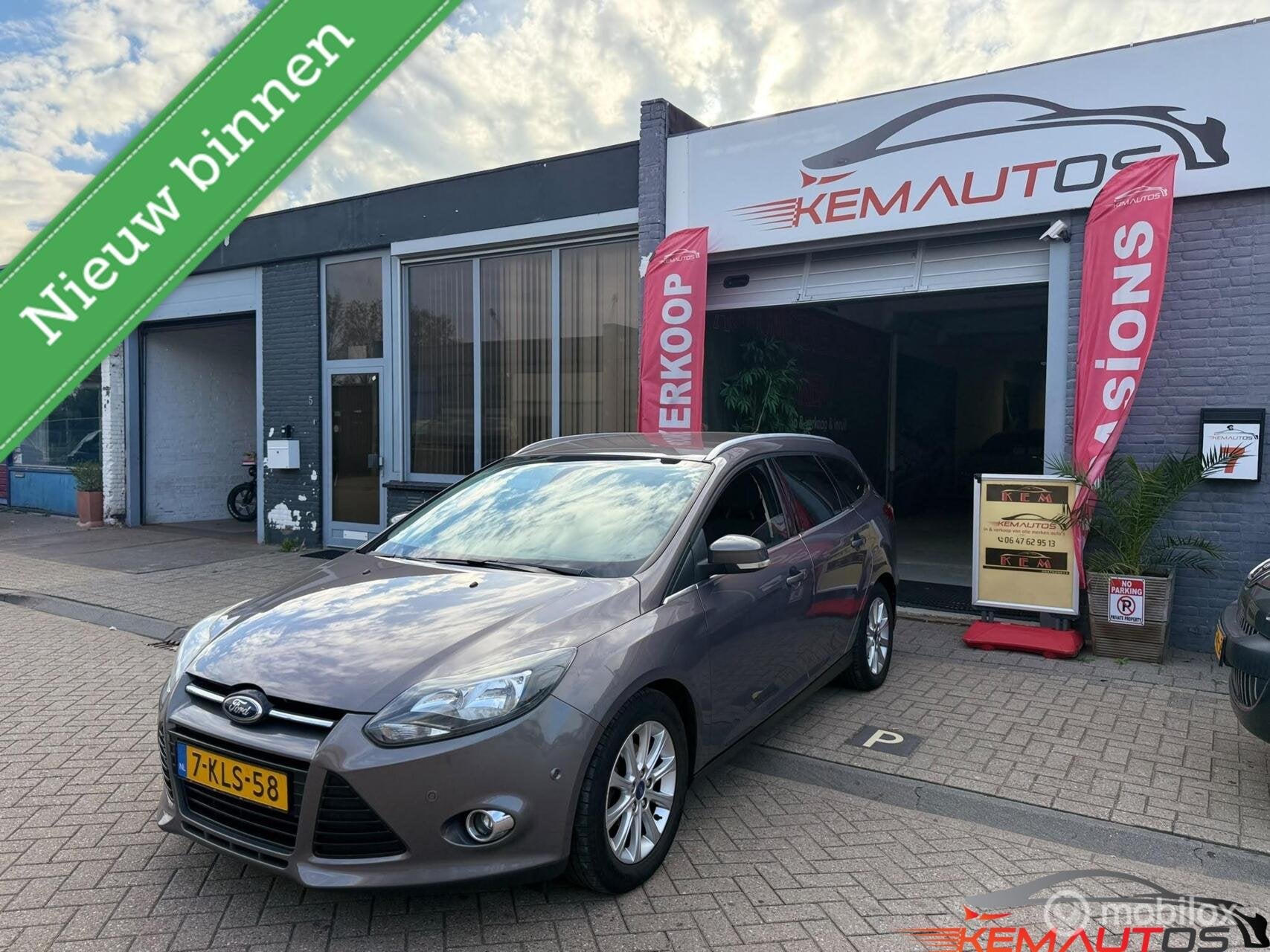 Ford Focus Wagon 1.0✅EcoBoost✅Titanium✅, Auto's, Euro 5, 125 pk, Gebruikt, Bruin