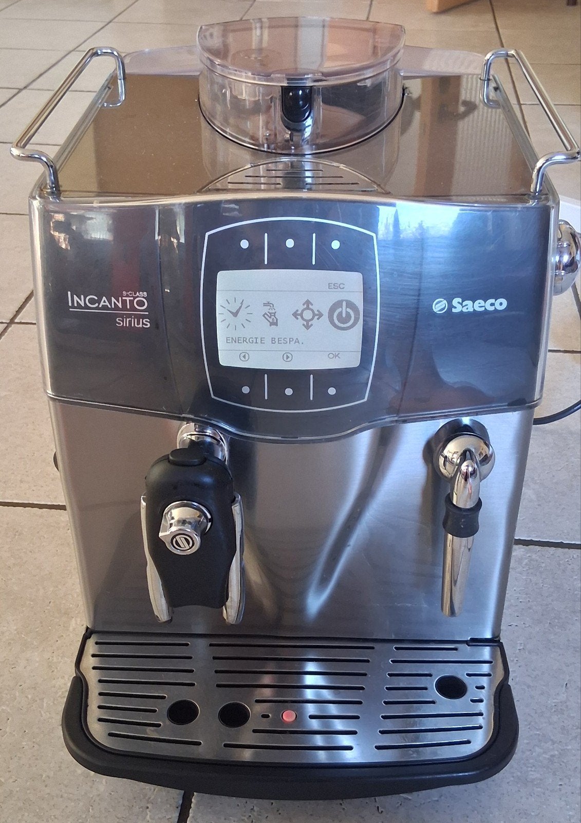 Koffiezetautomaat Saeco, Ophalen, Koffiemachine
