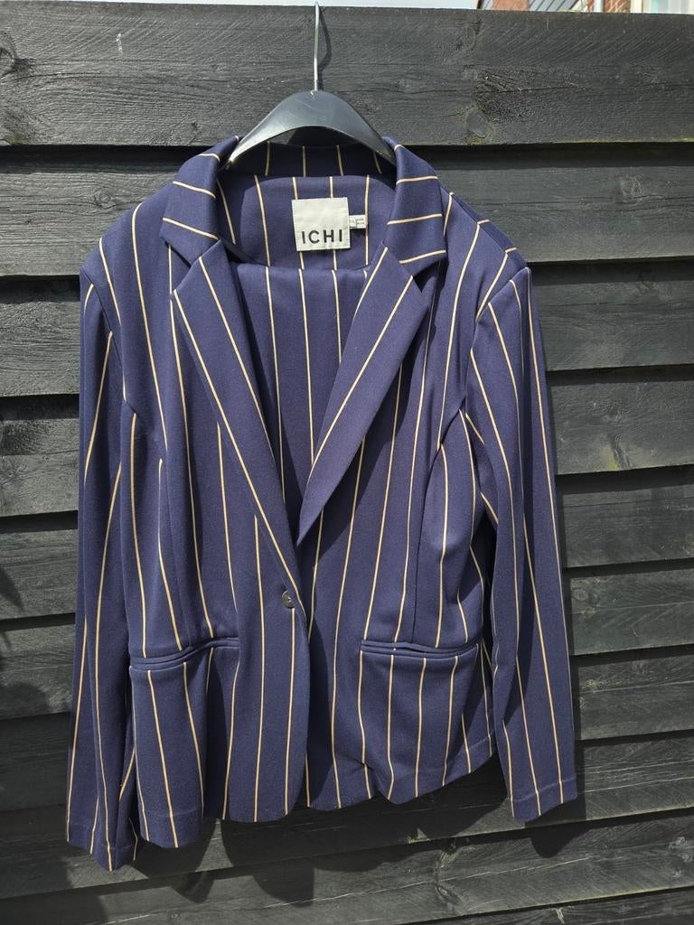 ICHI gestreept pak - jasje en broek donkerbkauw xxl, Kleding | Dames, Jasjes, Kostuums en Pakken, ICHI, Kostuum of Pak, Blauw