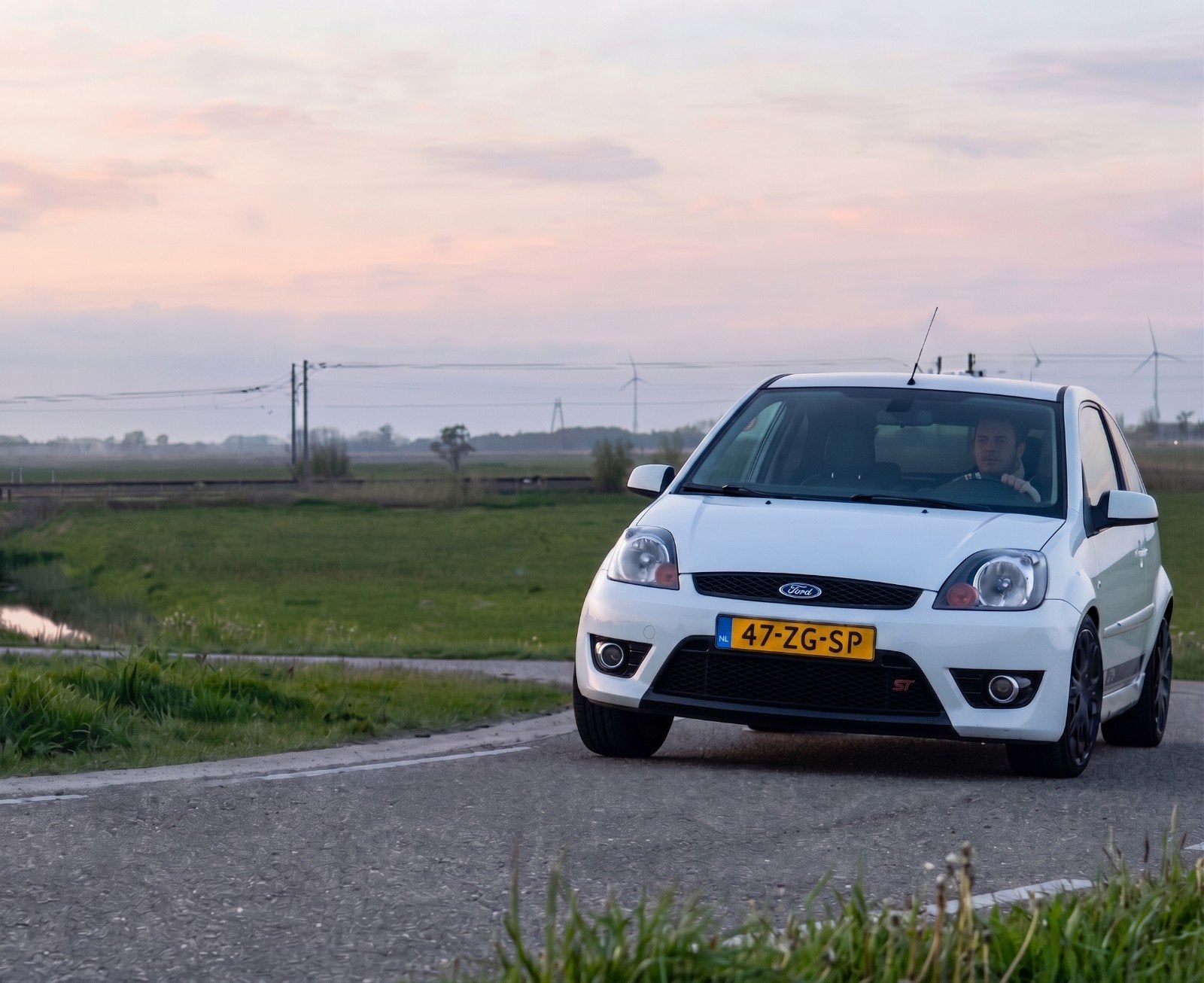 Ford Fiësta 2.0 16V ST 3DR 2008 Wit (ST150), Auto's, Ford, Voorwielaandrijving, 4 cilinders, Leder en Stof, Handgeschakeld