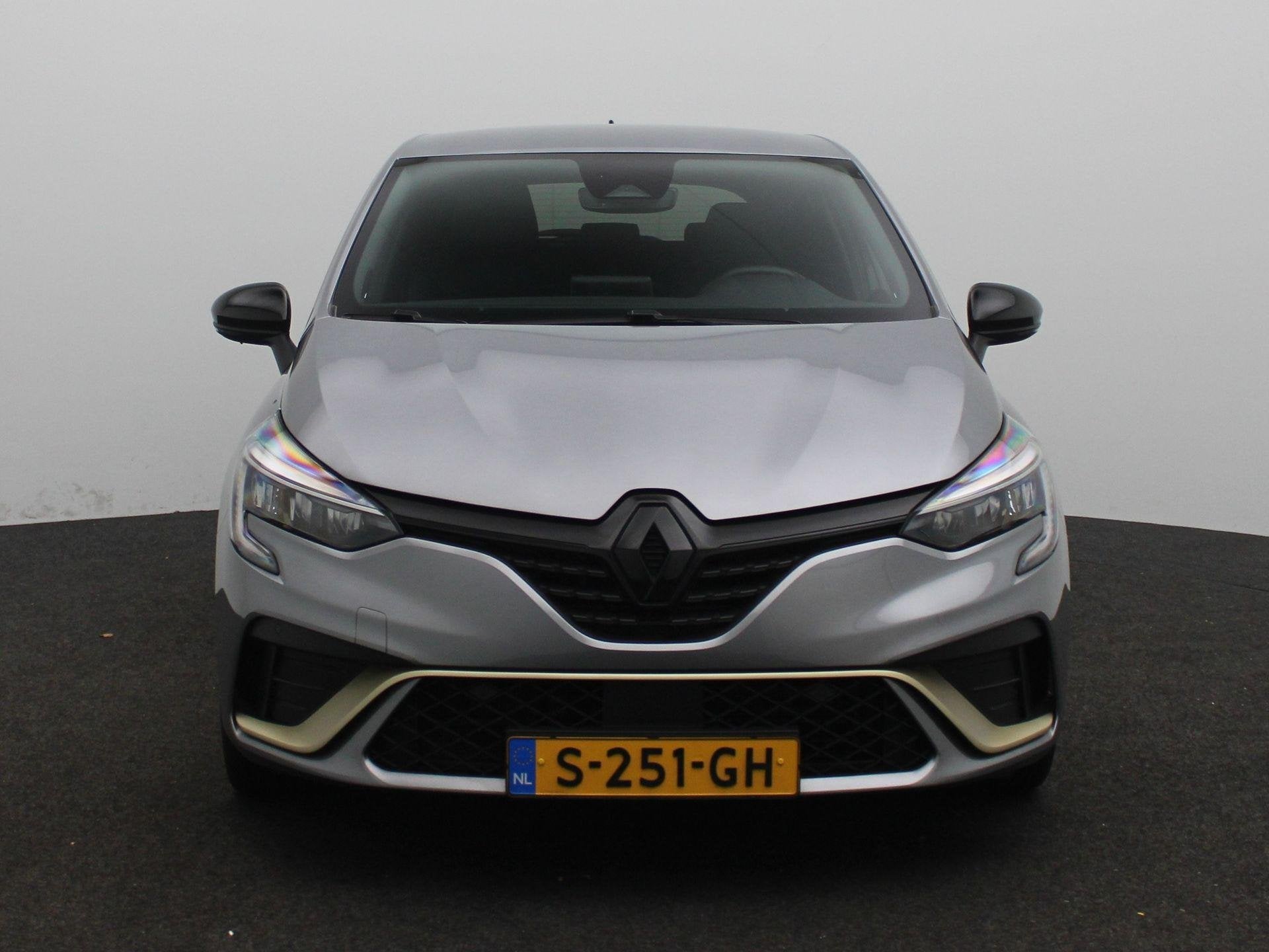 Renault Clio E-Tech Hybrid 145 E-Tech Engineered | Apple Car, Gebruikt, Euro 6, Leder en Stof, Origineel Nederlands