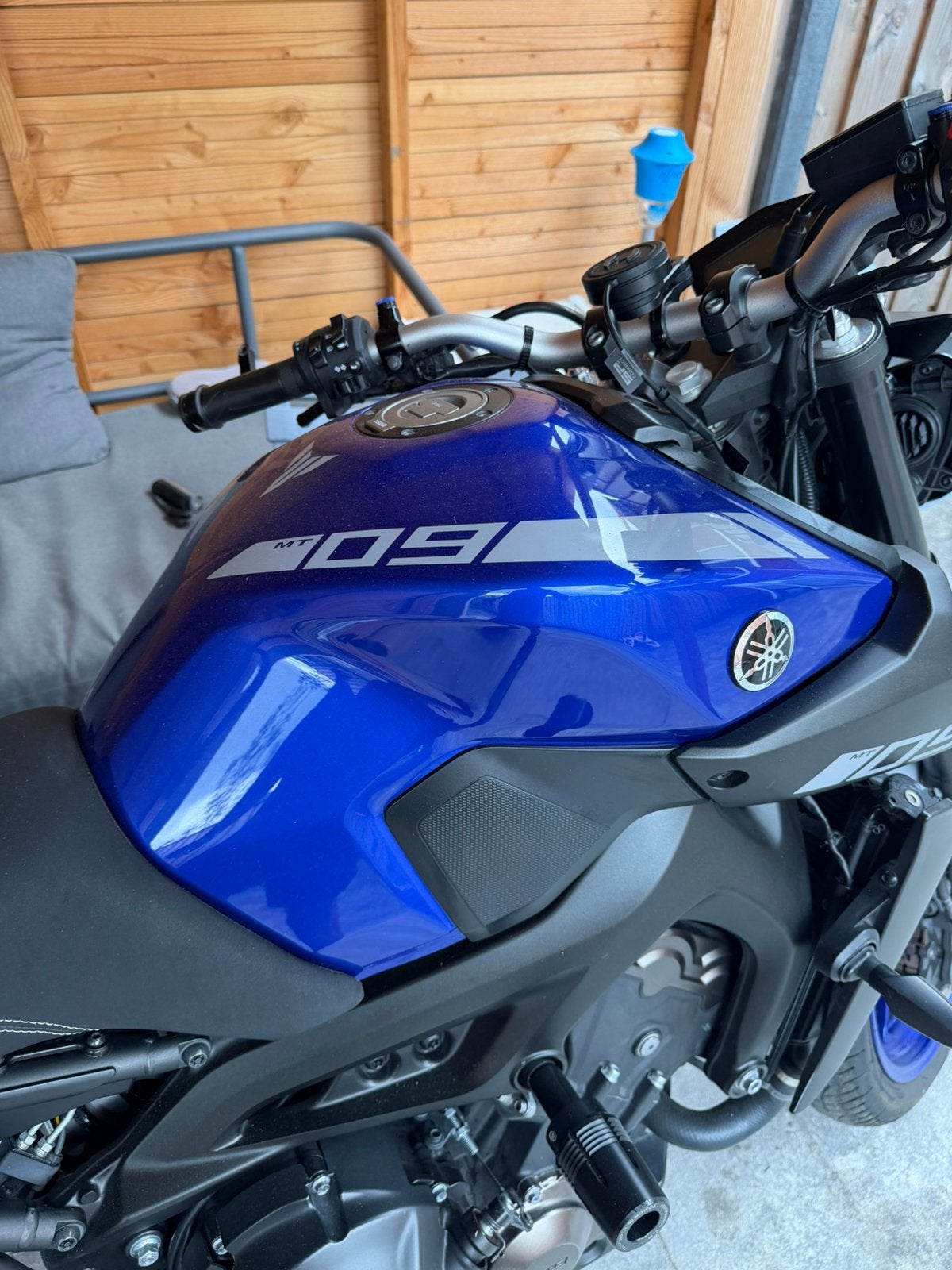Gezocht! Yamaha MT09 2017-2020 benzinetank, brandstoftank, Ophalen of Verzenden, Gebruikt