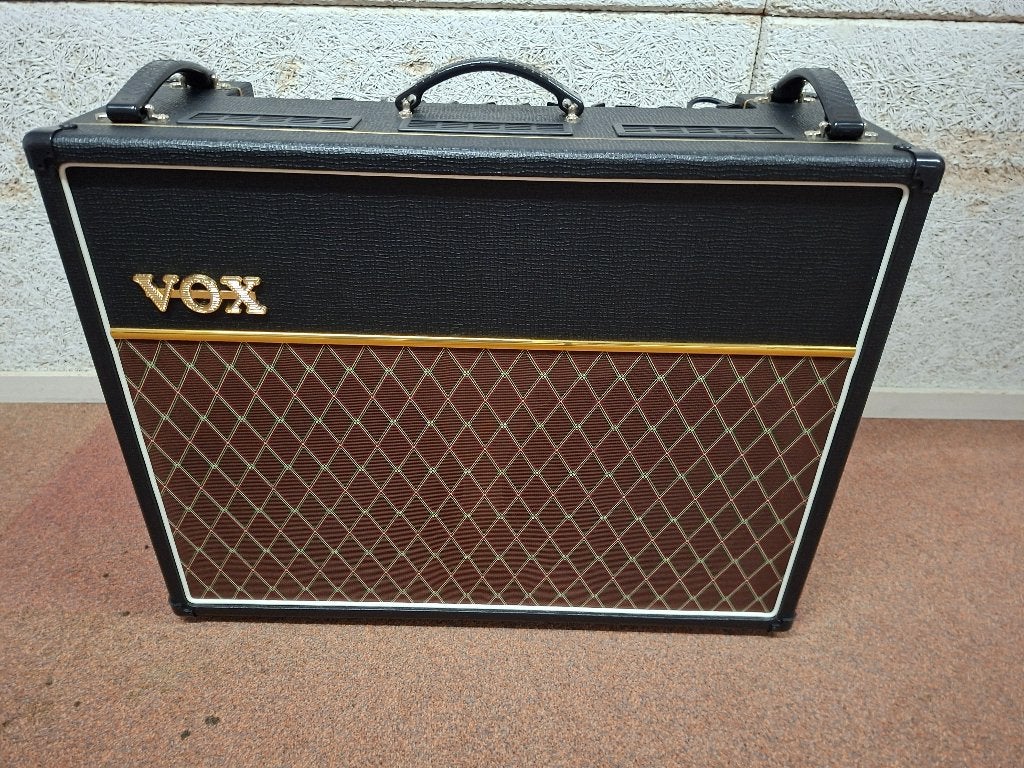 Te Koop Vox AC30-C2X Blue bulldog Gitaar versterker, Muziek en Instrumenten, Versterkers | Bas en Gitaar, Ophalen of Verzenden
