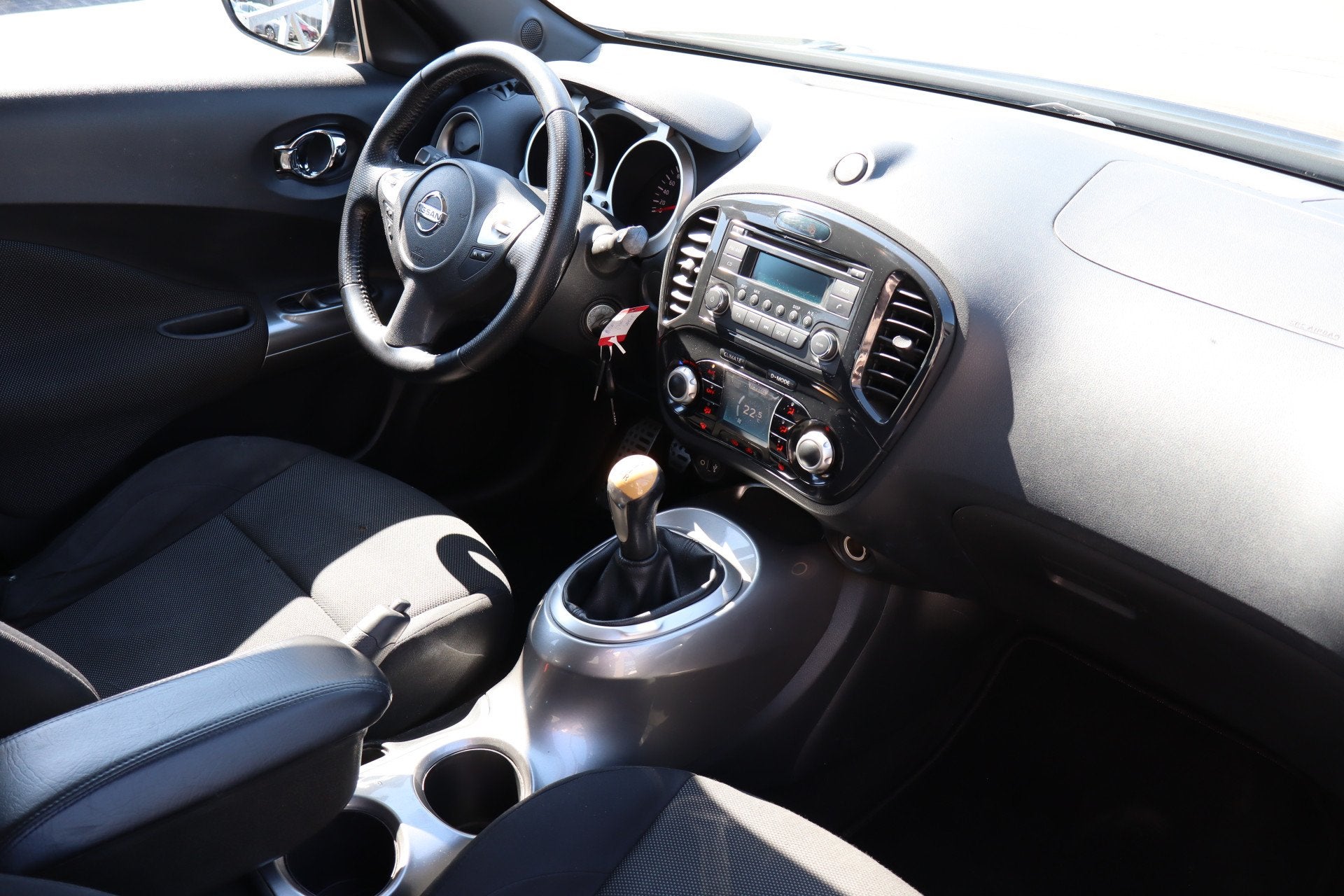 Nissan Juke 1.6 Acenta Eco Afneembare trekhaak/Cruise contro, Auto's, Nissan, Euro 5, Stof, Zwart, 4 cilinders