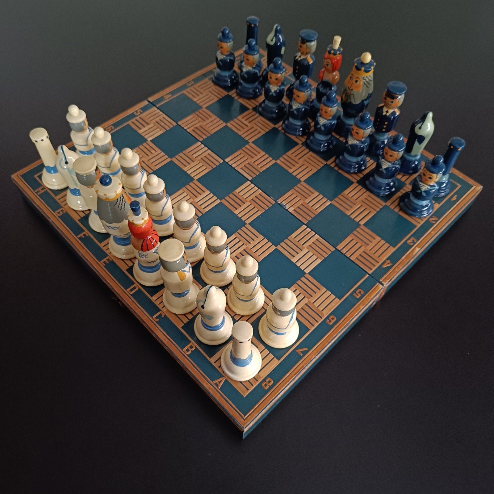 Uniek vintage houten schaakset met Sovjet Marine figuren., Ophalen of Verzenden