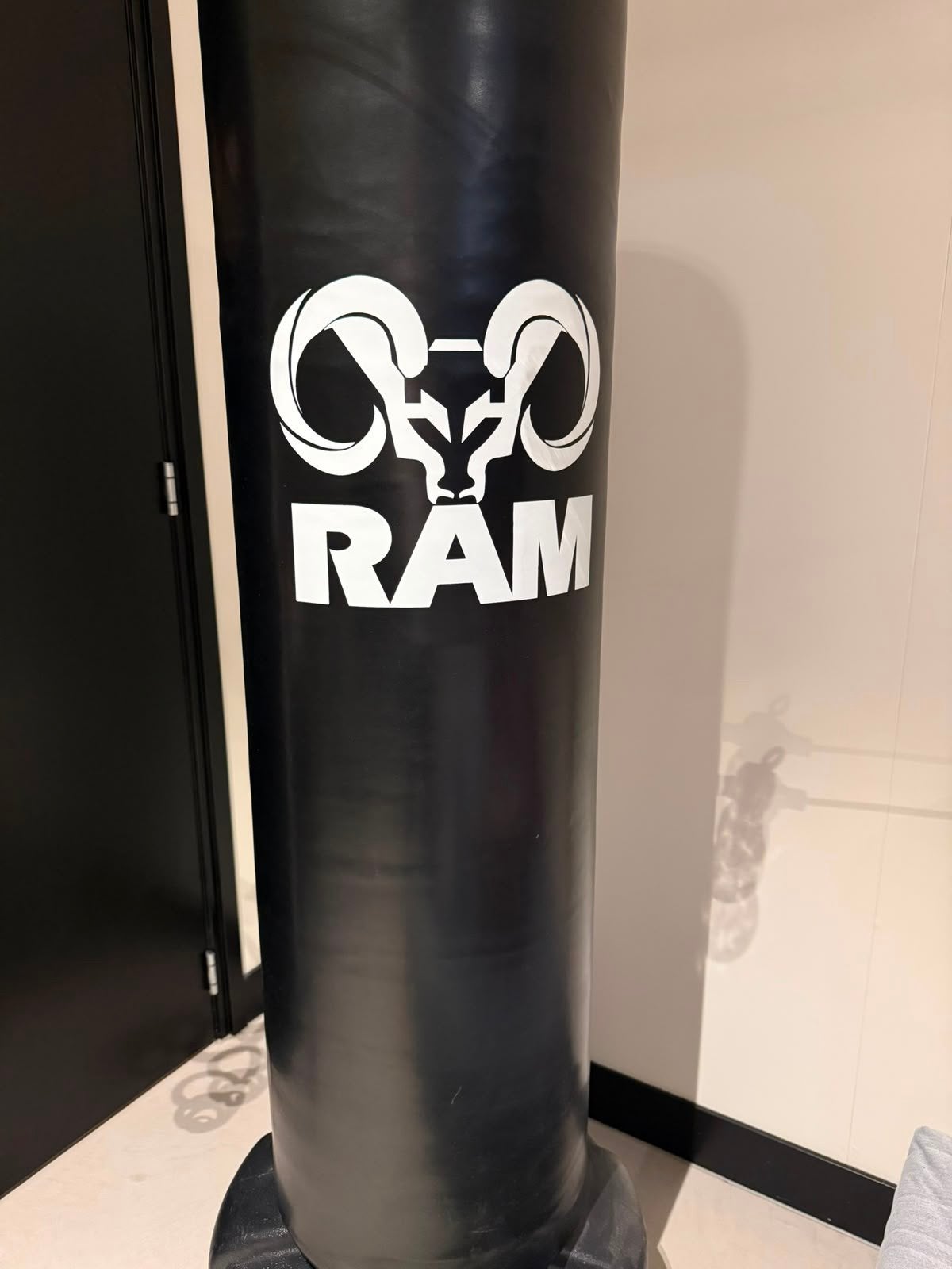 RAM - bokspaal, Sport en Fitness, Boksen, Ophalen, Zo goed als nieuw, Bokszak