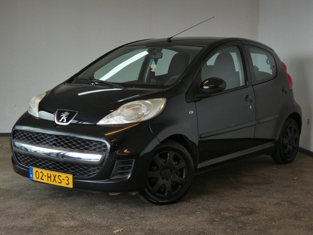 Peugeot 107 1.0-12V Sublime Airco Nwe koppeling (bj 2009), Gebruikt, Metallic lak, 4 stoelen, Origineel Nederlands