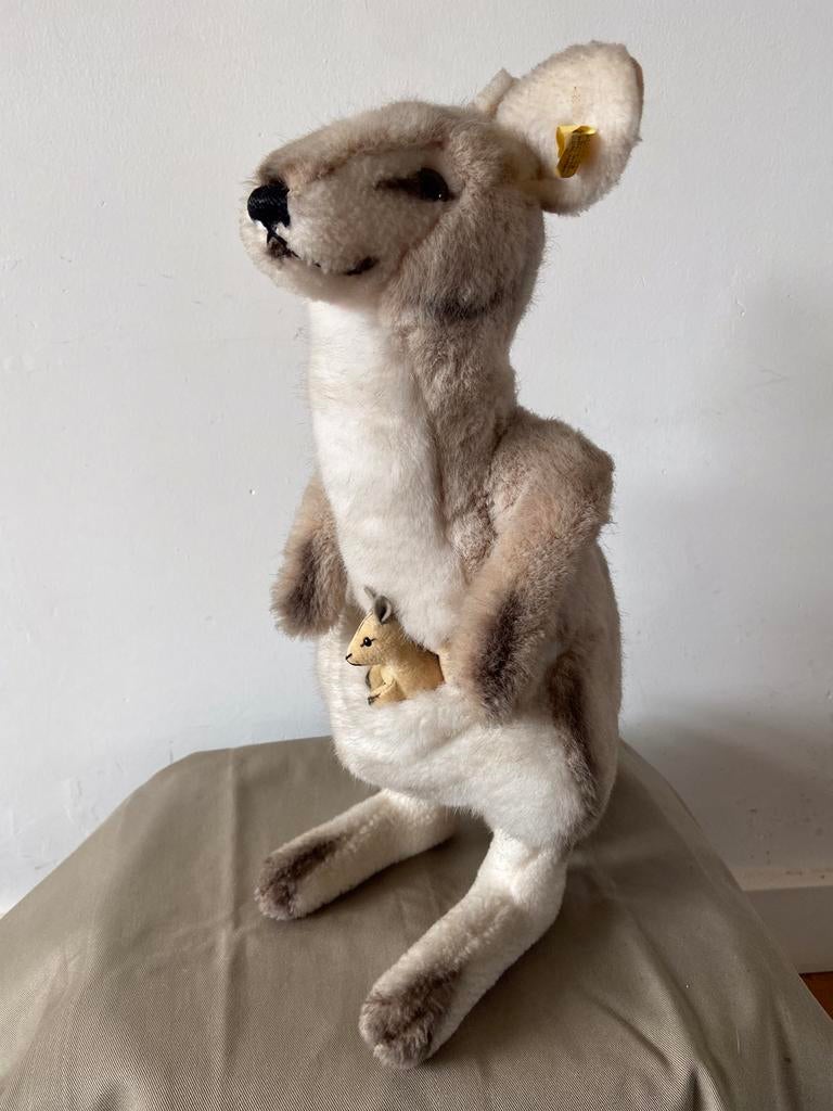 Steiff kangaroe Linda, 0710/45, 45cm, Ophalen of Verzenden