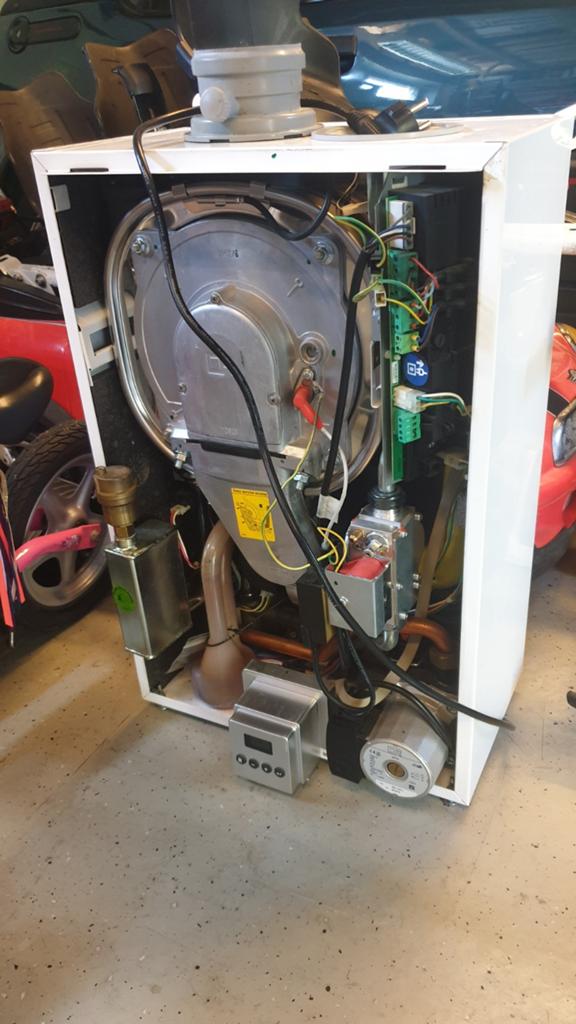 Remeha Avanta 28c - in goede staat, Doe-het-zelf en Verbouw, Geisers en Boilers, Ophalen, Gebruikt, Geiser, Minder dan 20 liter