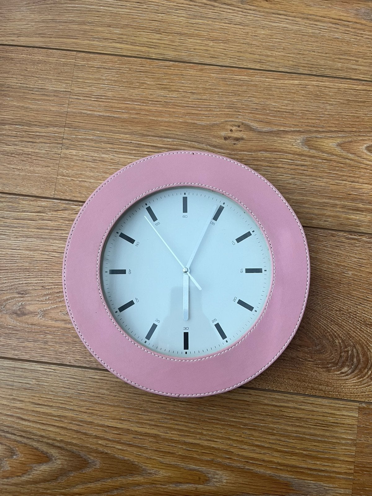 Roze klok, Ophalen of Verzenden, Zo goed als nieuw, Wandklok