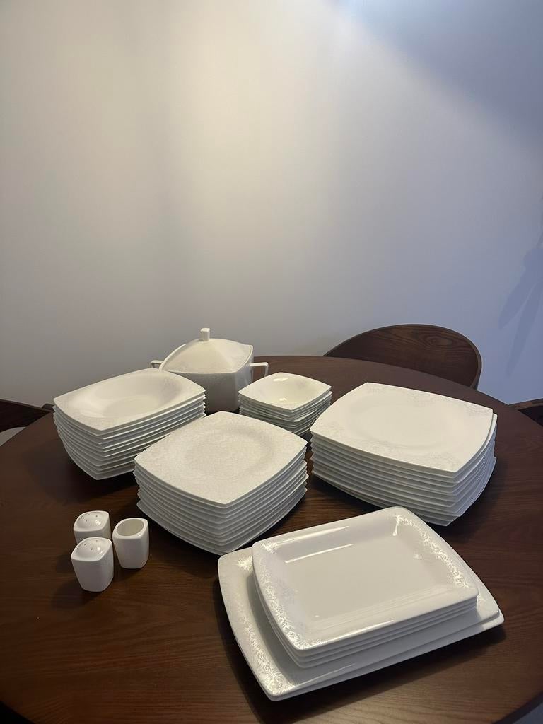 Serviesset 12 personen, Ophalen of Verzenden