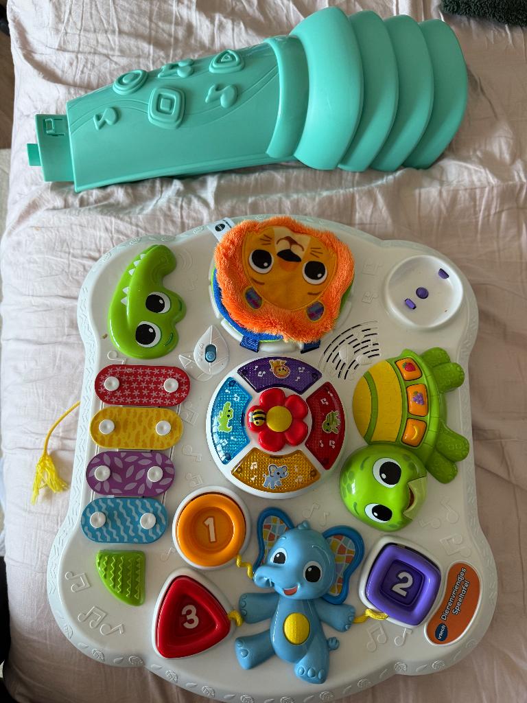 speelgoed tafel, Kinderen en Baby's, Kinderkamer | Tafels en Stoelen, Ophalen, Zo goed als nieuw, Tafel(s)