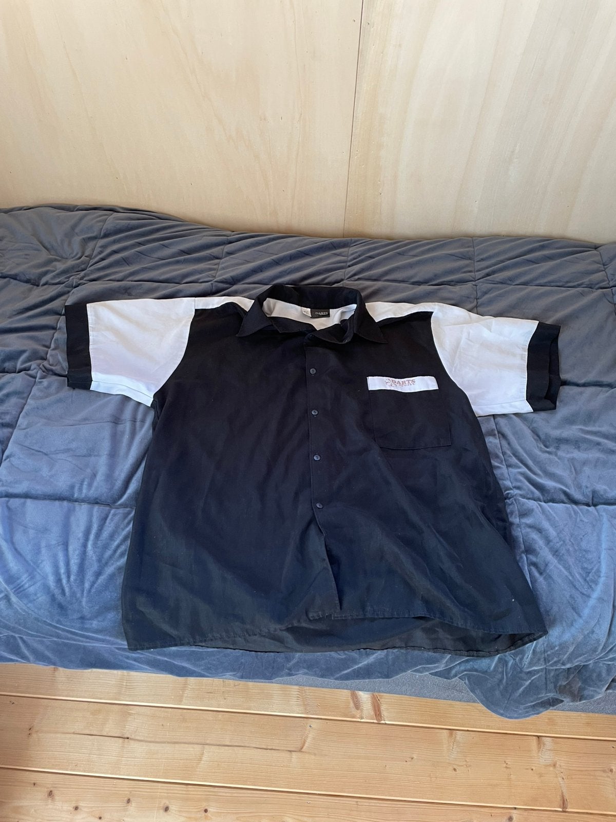 Dart shirt, Sport en Fitness, Darts, Ophalen of Verzenden, Zo goed als nieuw, Pijlen