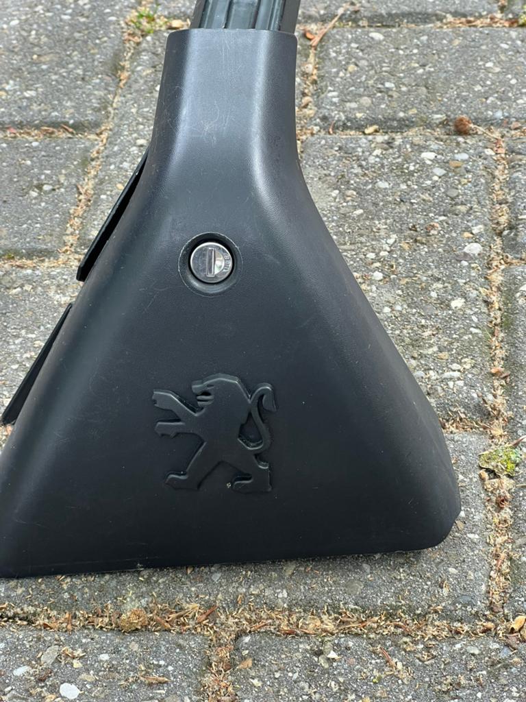 Peugeot dakdragers 5008, Auto diversen, Dakdragers, Ophalen of Verzenden, Zo goed als nieuw