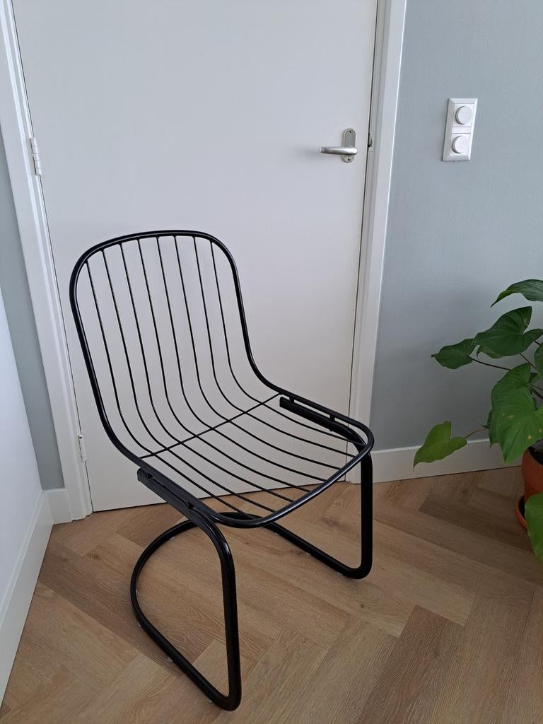 Gastone Rinaldi draadstoel jaren '70, Ophalen