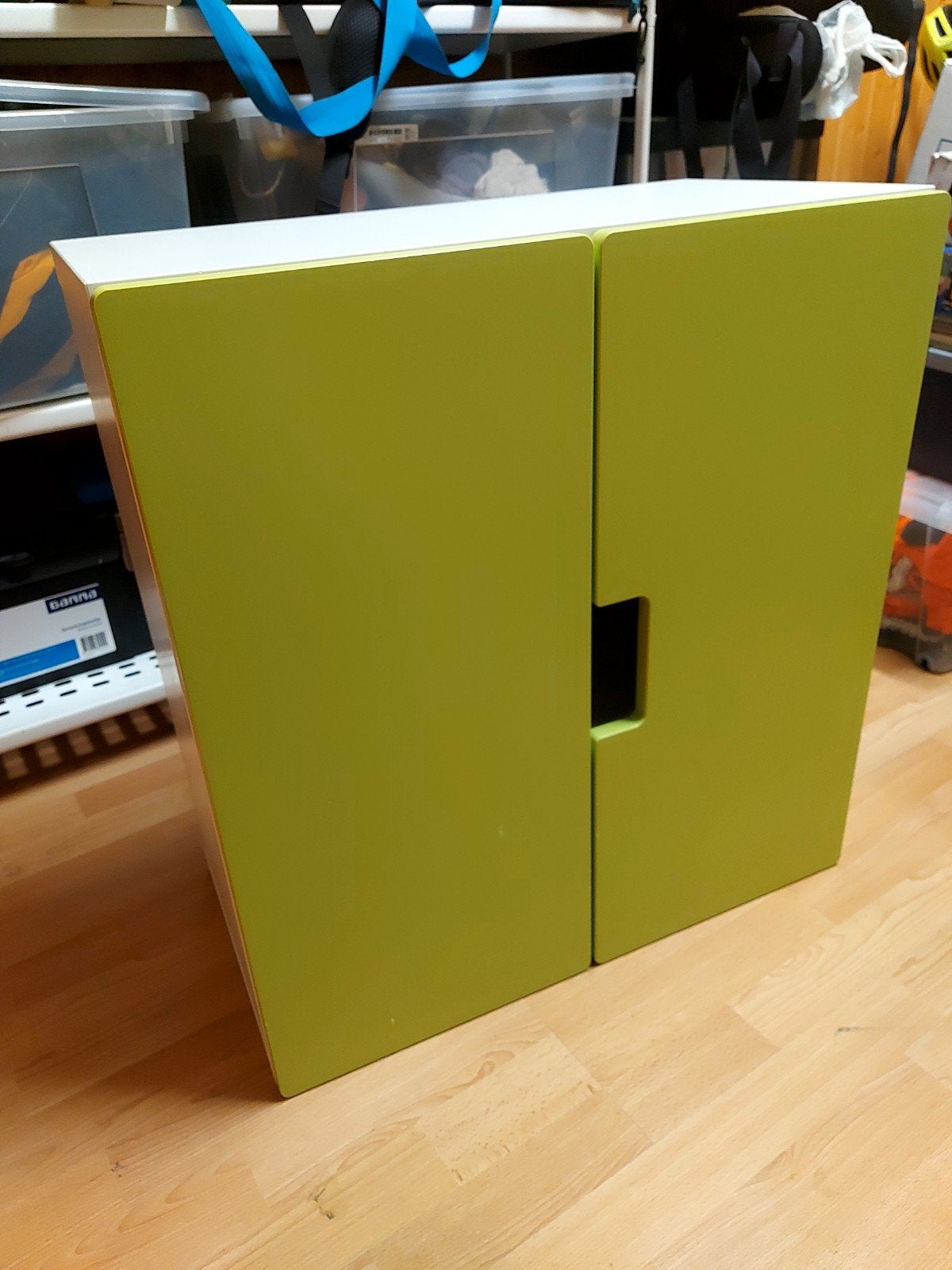 Ikea wandkast met groene deuren, Ophalen of Verzenden, Zo goed als nieuw